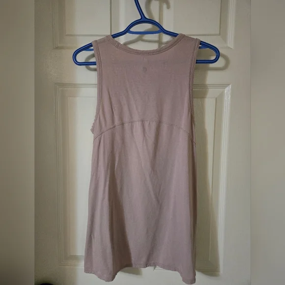 Lululemon Tank with side slits Size S - Picture 2 of 6